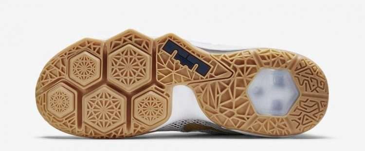 lbj战士12实战评测,lbj12对比13