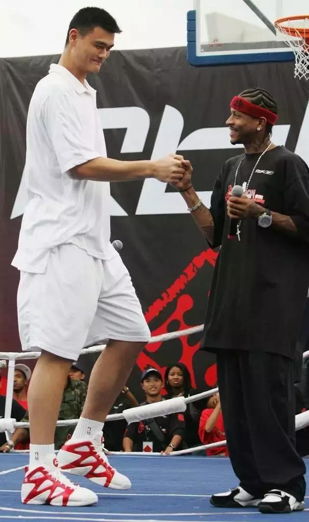 姚明在职业生涯穿过哪些球鞋,姚明球鞋回顾