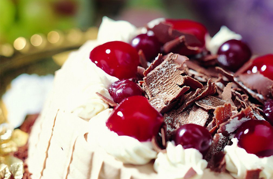 究竟自己开一家甜品店好还是加盟,加盟甜品店如何实地考察