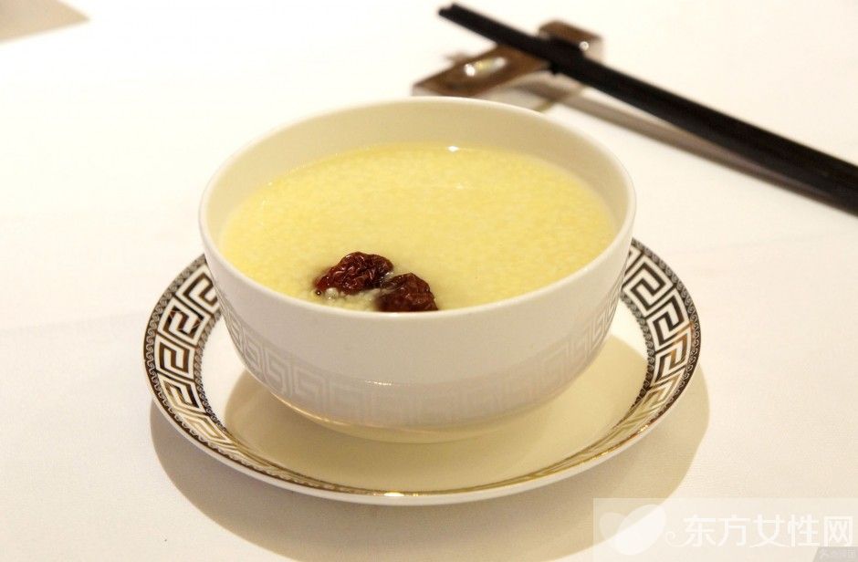 小米粥的做法和功效作用,小米粥做法和功效与作用