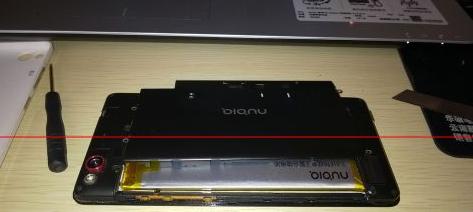 一体手机怎么换扬声器视频,一体手机电池修复方法