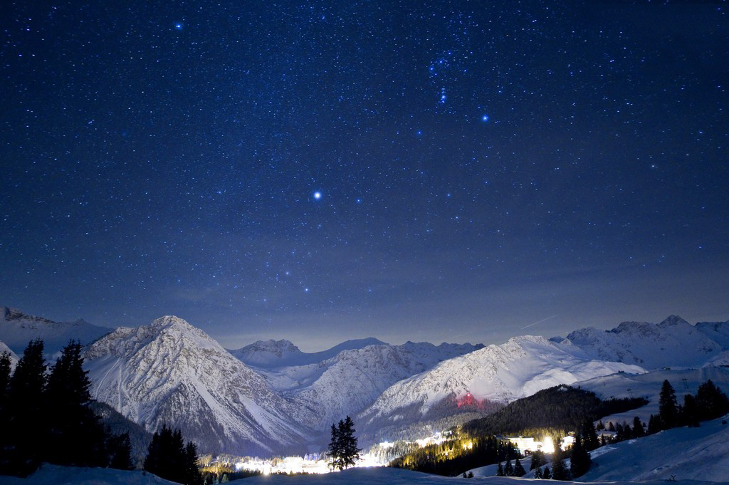 jeep改房车,jeep自由侠可以改装为小房车吗