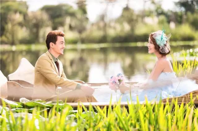 南充到云南拍婚纱照预计要多少钱,春天云南拍婚纱照的地方