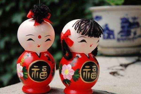 十二生肖子鼠和什么属相最相配,十二生肖鼠的最佳婚配属相