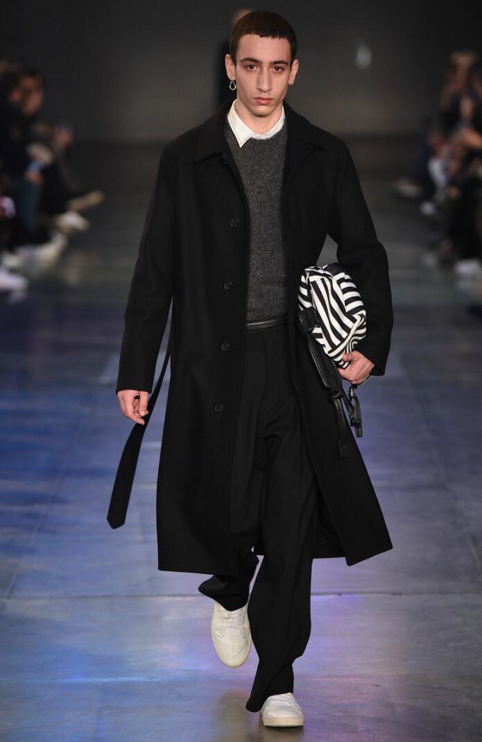 2017绉嬪啲鐢疯閽堢粐,鍒╅儙鐢疯绉嬪啲娴佽瓒嬪娍