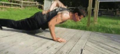 胸肌两边不对称怎么矫正,胸肌左右不协调怎么矫正