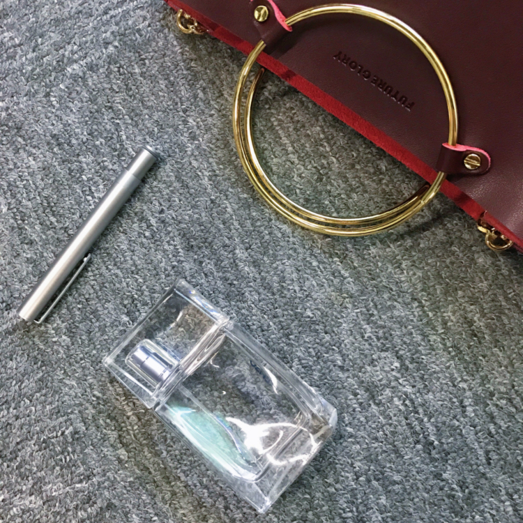 蔚蓝香水送男朋友送淡的还是浓的,送给男朋友的香水