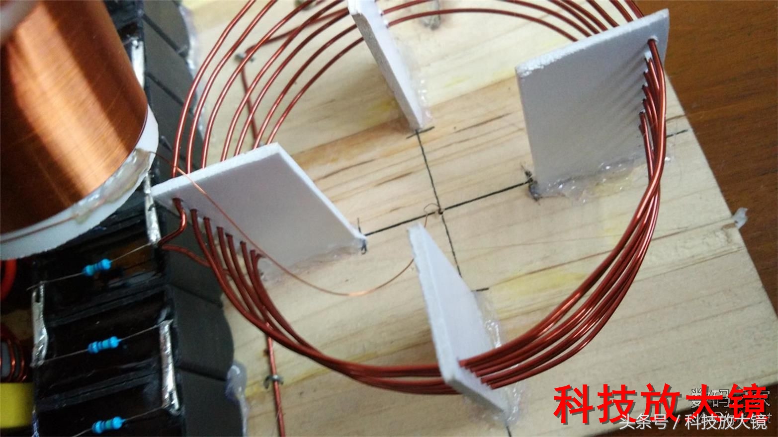 特斯拉线圈闪电制作教程,特斯拉线圈人造闪电原理及制作