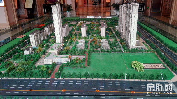 左边万科城,右边智慧城,合能公馆在长安一点也不偏!