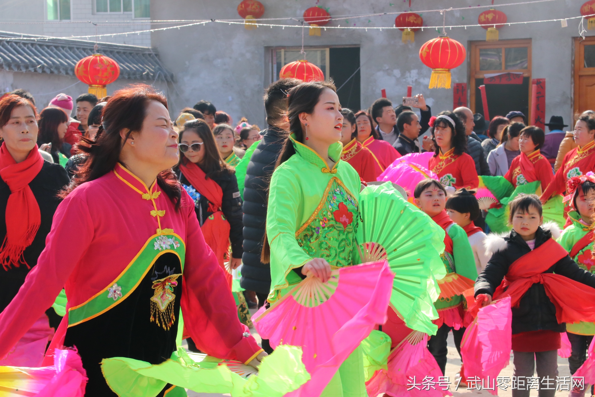 武山秧歌航拍,武山秧歌耍马