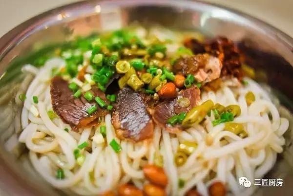 你吃过很多桂林米粉，却可能一碗正宗的都没吃到过