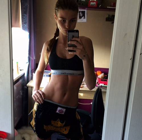 三个月内两次登上VogueParis,这个新秀前途无量