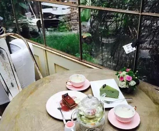 爆红朋友圈的21家的甜品店，只怕你不敢点开！