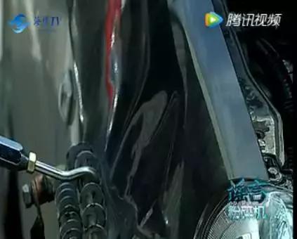 热水能修复汽车的凹坑吗,长安汽车车门凹痕用开水修复