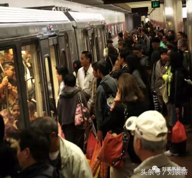 郑州曼哈顿求婚场地,曼哈顿的豪华地铁站