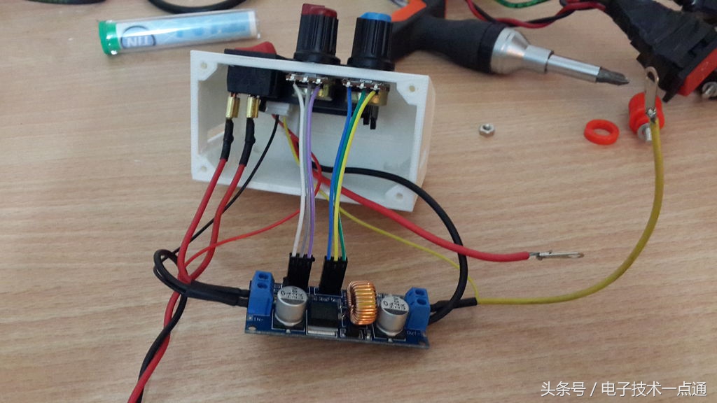 自制一个简单直流电源,自己动手制作一个简易电源