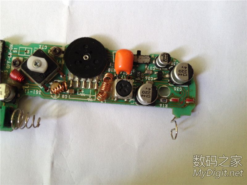 sonys50收音机芯片,索尼音响s55拆机