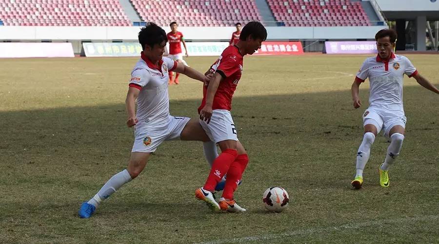 梅县铁汉踢保级附加赛,贺岁杯足球赛2018