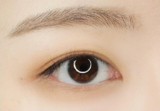 教你如何套路老师，不会被发现的心机裸妆