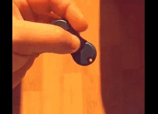 玩弄手指间清空各种烦恼，Torqbar指尖陀螺