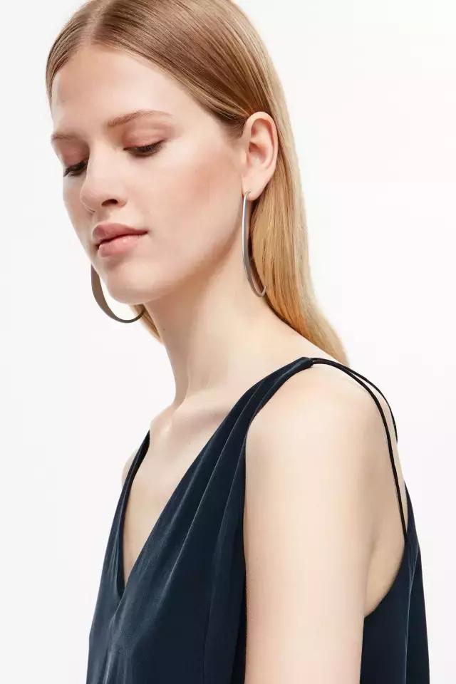 明星同款百元饰品,百元能买到什么化妆品