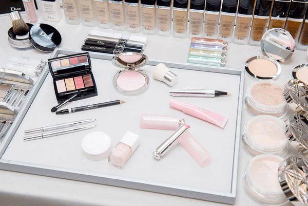 ysldior鍙g孩鍐ぉ,ysldior鍙g孩鍞囬噳鎺ㄨ崘