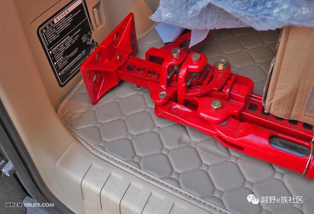 低配新款普拉多内饰改装,2017普拉多2700中东版改装