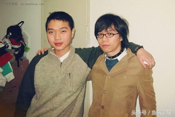 星爷*用御**配角“酱爆”发福变大叔，爆曾见过周星驰真实女友！