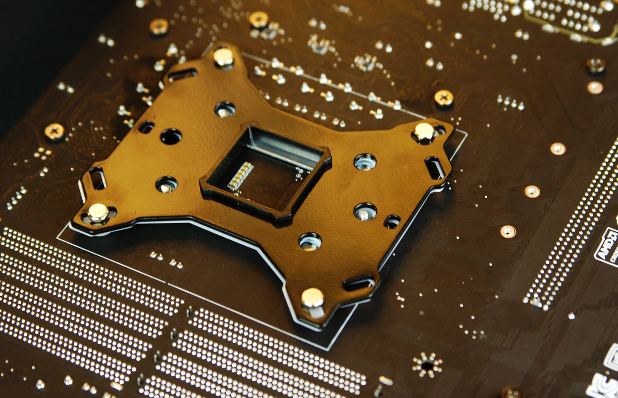 诚心求教，按这套硬件的配置实体店买得多少钱？