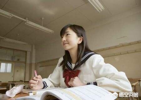 初中毕业生上铁路技校有前途吗,初中毕业上高铁班前景怎样