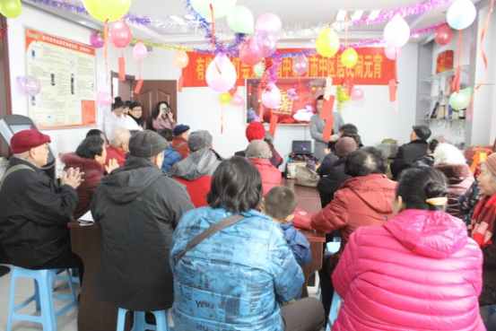 走进农村帮助老人,帮助迷路老人回家传递暖心正能量