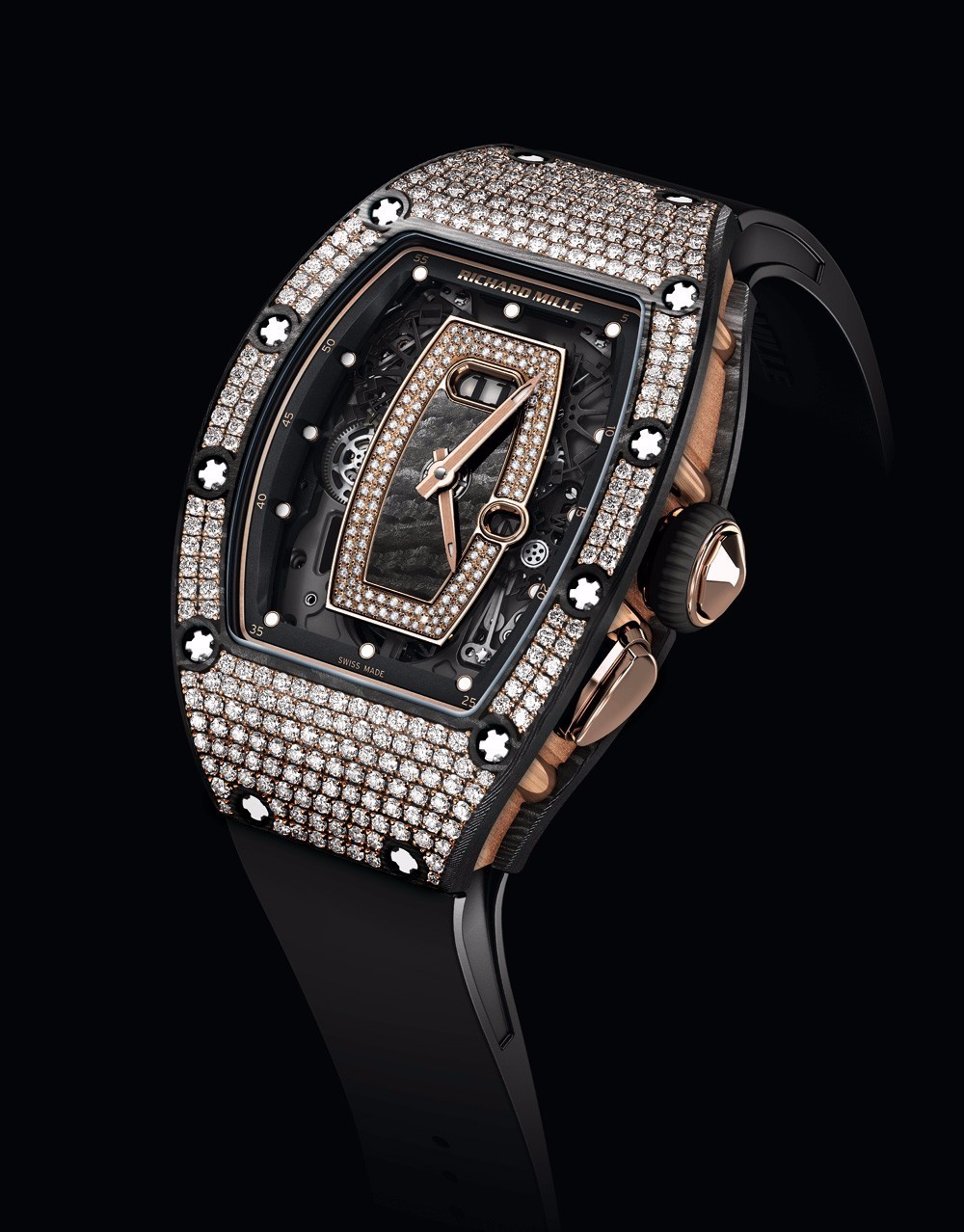 盛装舞步典雅庄重,轻盈飘逸的舞步