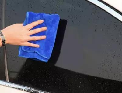 车冻住了怎么快速解冻,雪天车在外面冻住了怎么解冻