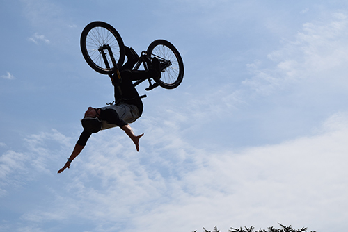 有了这些装备，让你秒变健身达人！