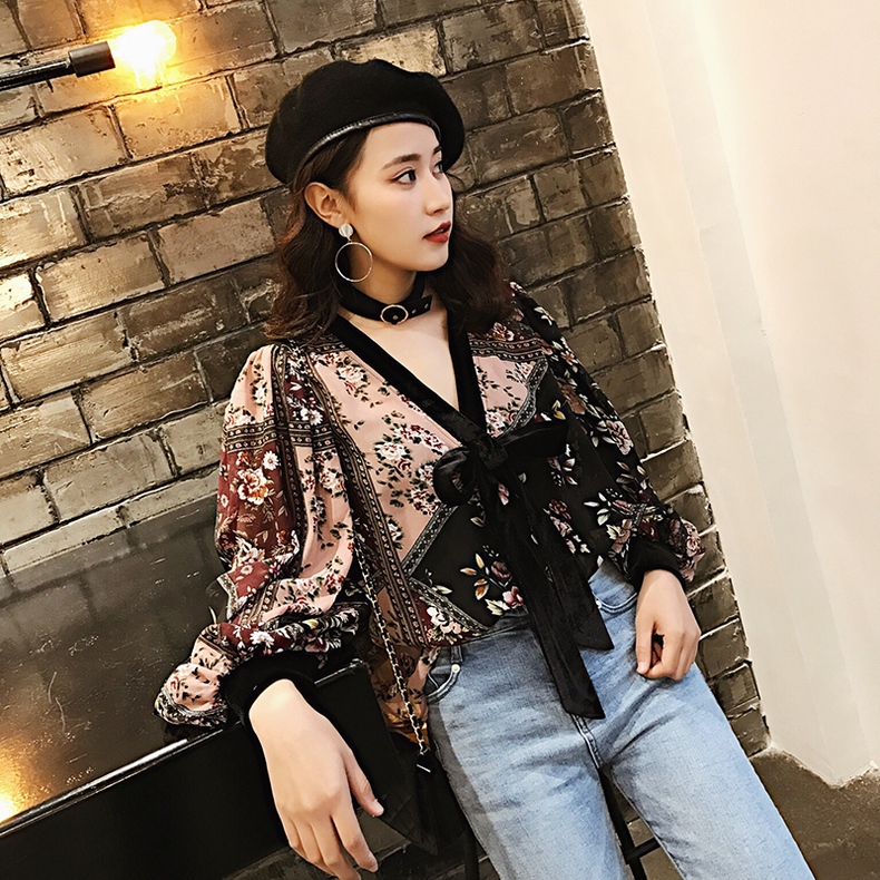 v领雪纺衫飘逸灵动修炼显瘦功力,飘逸雪纺衫加持甜美清新惹人爱