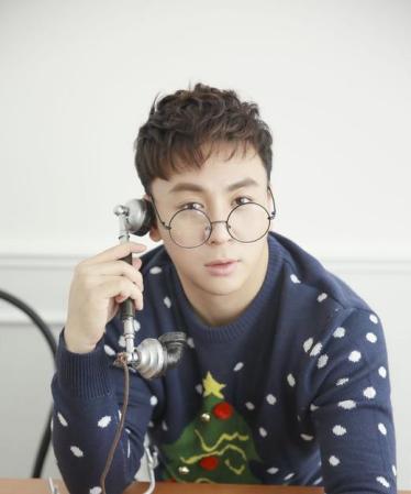 释小龙戴的墨镜,你与斯文败类只差一副眼镜