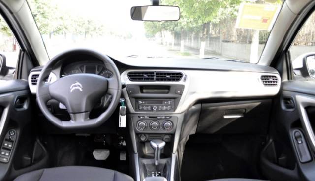 新款法系车的优缺点还值得购买吗,六七年的法系车还值得买吗