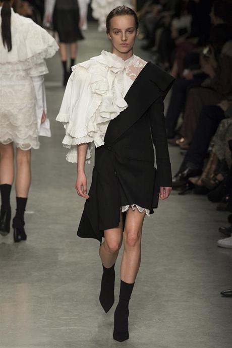 burberry2017春夏时装周,burberry时装周视频