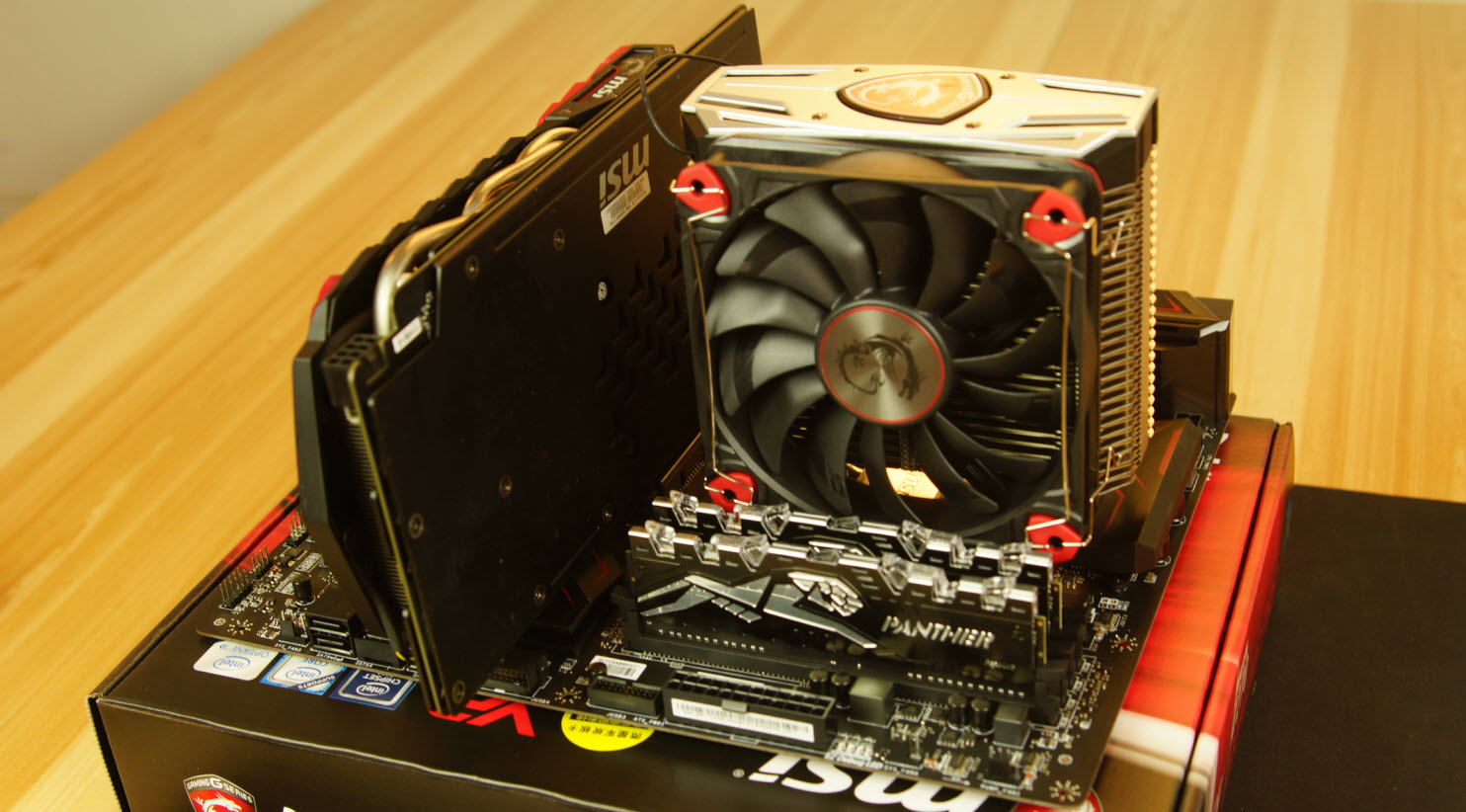 诚心求教，按这套硬件的配置实体店买得多少钱？