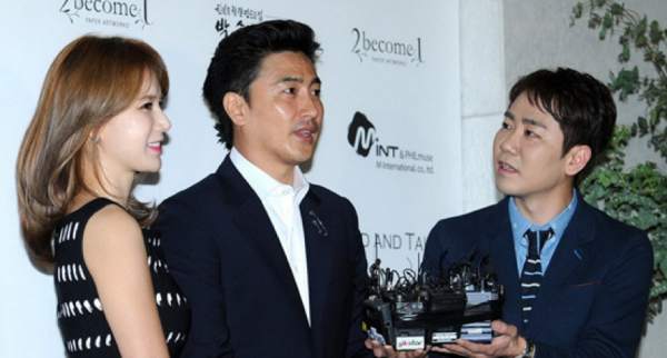 国外的体育解说确实不太一样,比如可以转行当总统