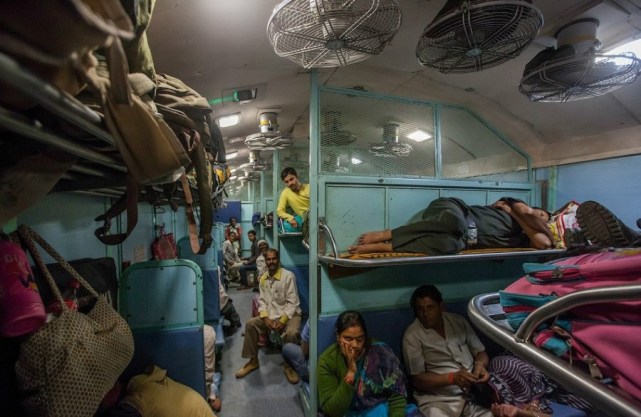 对比印度火车和中国高铁,印度的火车真的那么落后吗