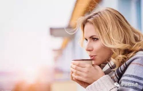 长痘痘就不能吃糖,长痘痘是不是不能吃补品