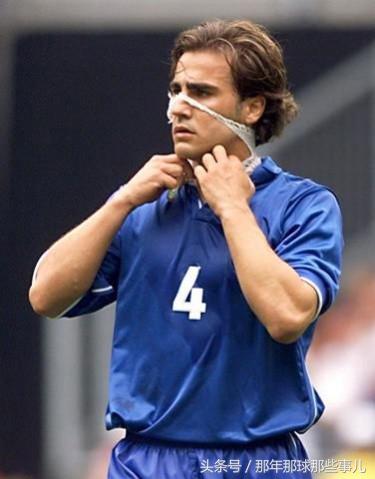 两届世界杯踢丢点球巴乔扼腕痛惜,98年世界杯法国vs意大利点球大战