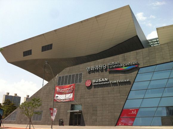 张国荣在韩国的影响力,韩国人看哥哥张国荣经典镜头