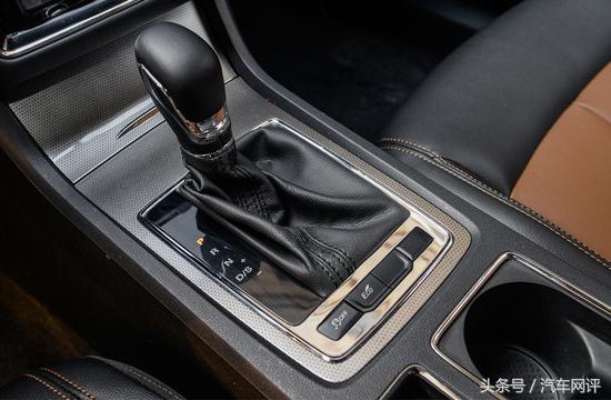 荣威i6互联网智享版,互联网汽车荣威i6