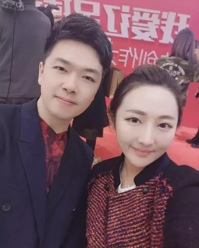 辽足球迷高歌,辽足助威歌