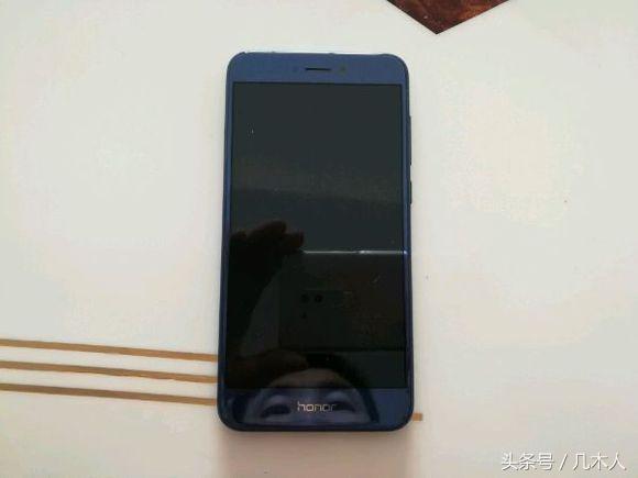 华为青春版荣耀8测评,华为手机荣耀8青春版测评