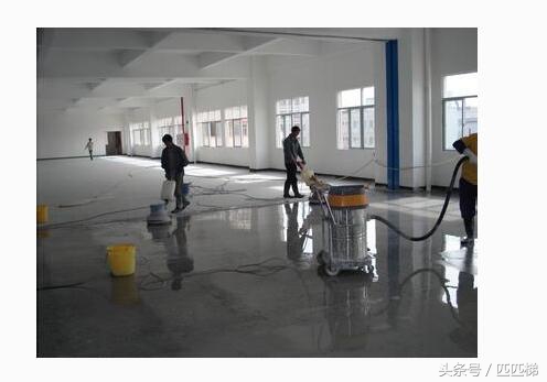 混凝土地面起砂原因及修复办法,混凝土表面起灰的原因及解决方法