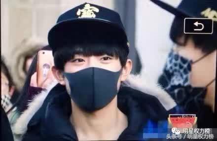 鹿晗的口罩、陈伟霆的玩偶、景甜的发箍，明星同款get无压力！