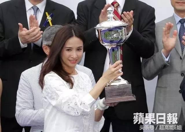 49岁冻龄港姐近况,49岁港姐老公去世